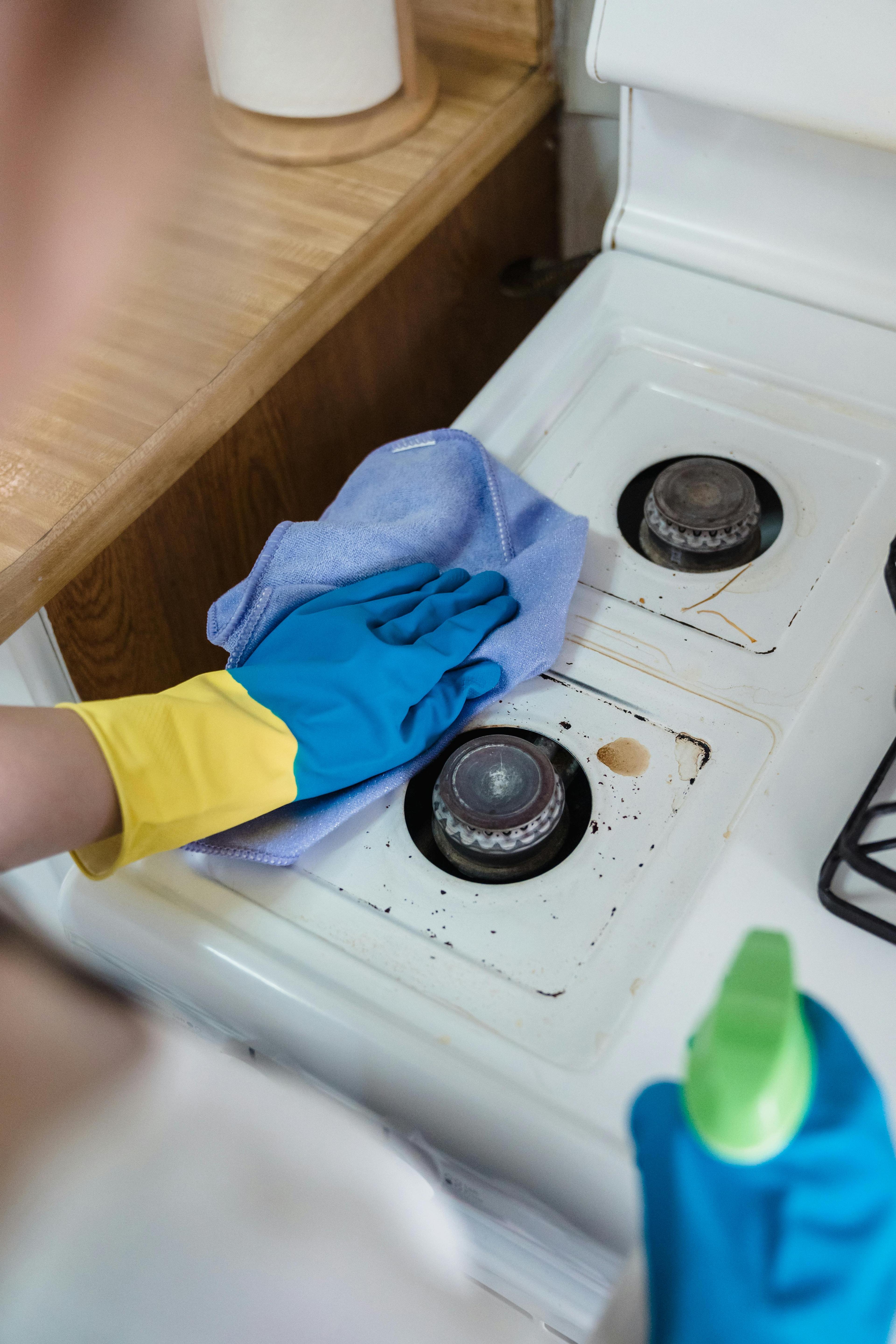 Professional stove cleaning service